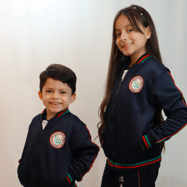 IMG_9509 CHAQUETA COLEGIO ADELAIDA CORREA