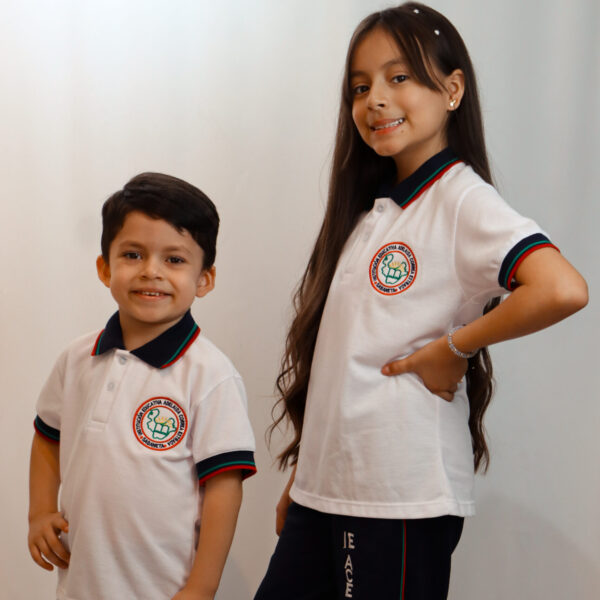 CAMISETA COLEGIO ADELAIDA CORREA